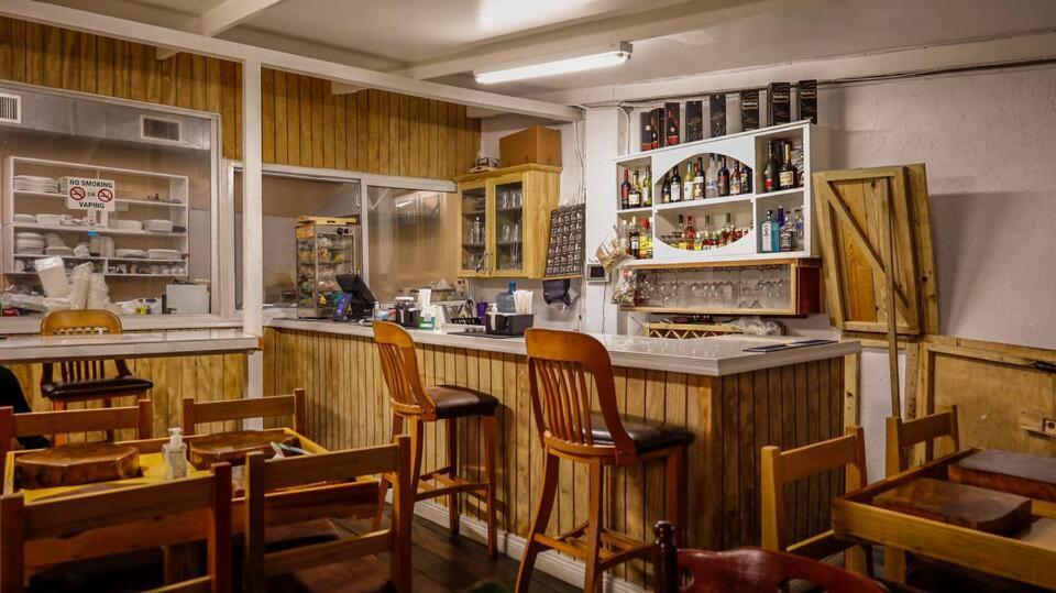 Ivs Bed And Breakfast Кингстон Экстерьер фото